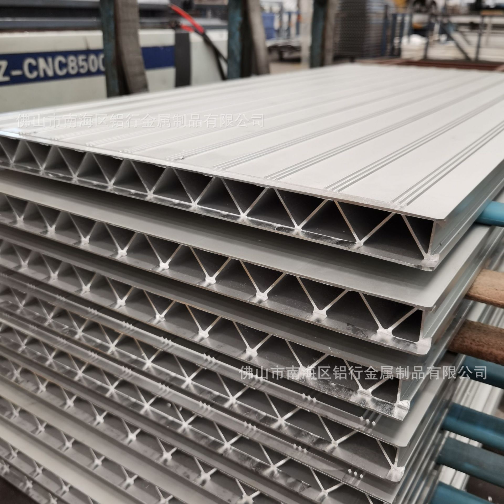 列车铝合金型材