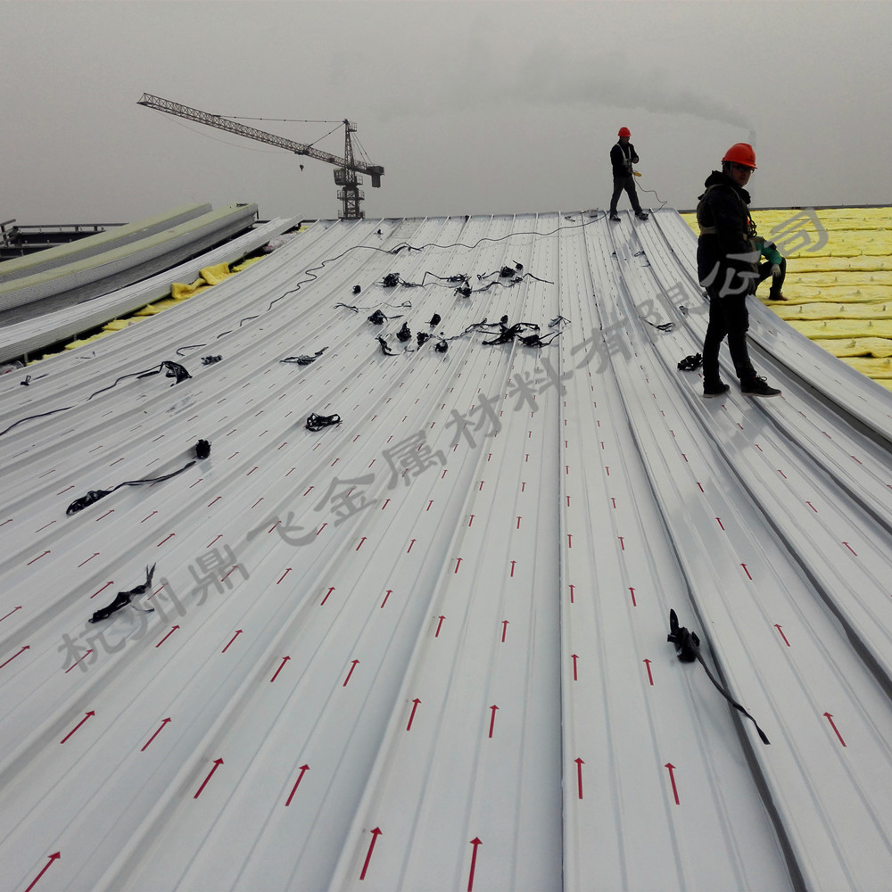 低价批发铝镁锰支座 矮立边金属屋面板生产厂家 暗扣屋面板