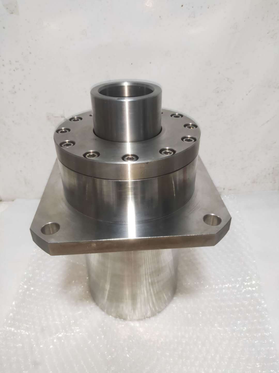 真空腔体旋转轴磁流体密封件 密封气体 零泄漏无磨损