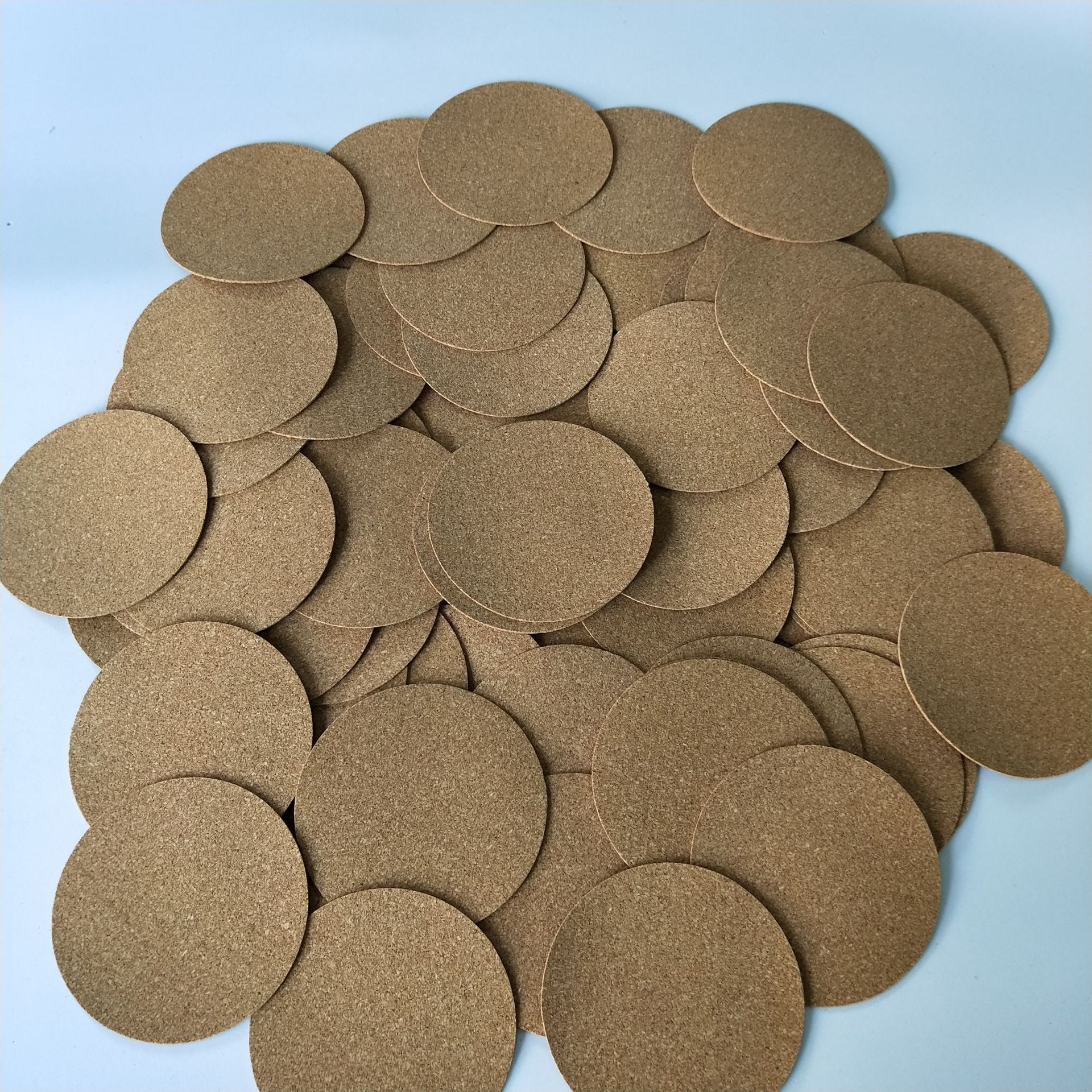 玻璃软木垫片 隔热垫片方形软木垫片背胶自粘防滑软木脚垫软木脚