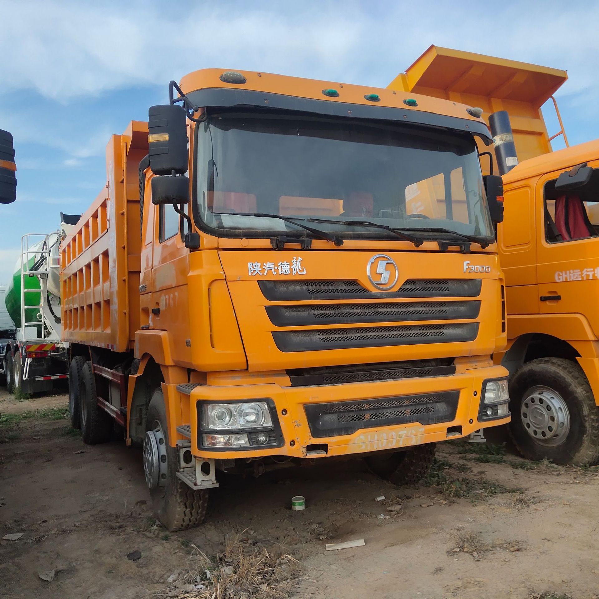 出口自卸车 前四后八渣土自卸车 二手库存德龙后八轮工程货运车