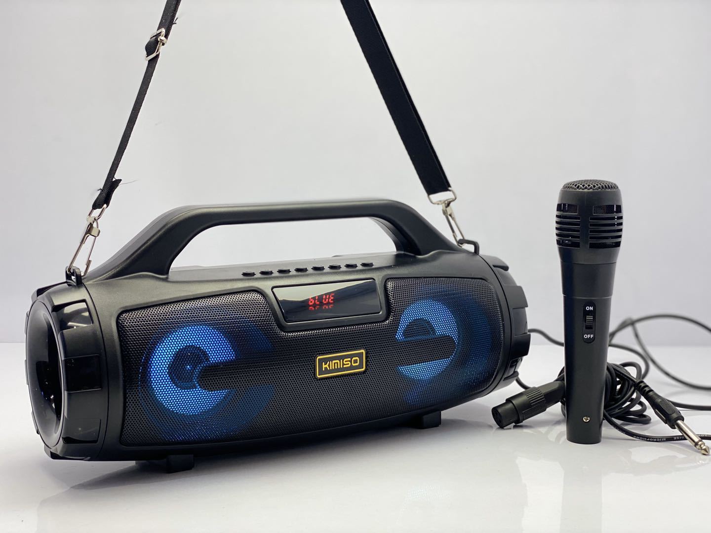 跨境s3大战神炮筒蓝牙音箱低音炮带话筒k歌音响大功率插卡户外