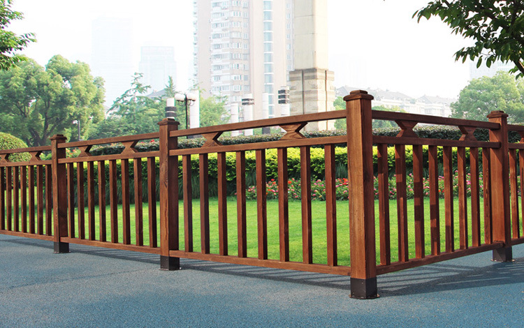 厂家直销户外室外庭院隔断装饰露台防腐木护栏木栅栏木围栏木栏杆