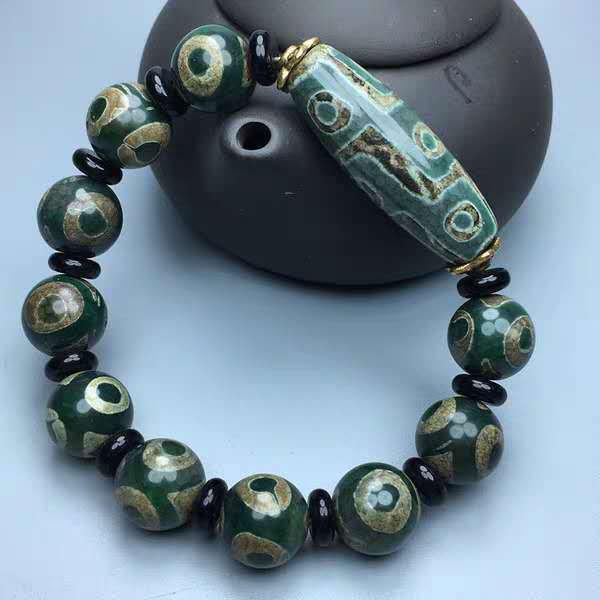 藏传佛教绿玛瑙玉髓三加九眼老天珠手链手串男女款批发