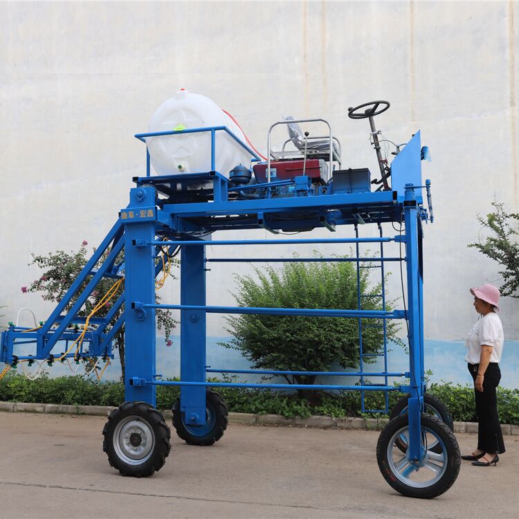 玉米水稻打药机 小型四轮打药机 防滑轮乘坐式打药机