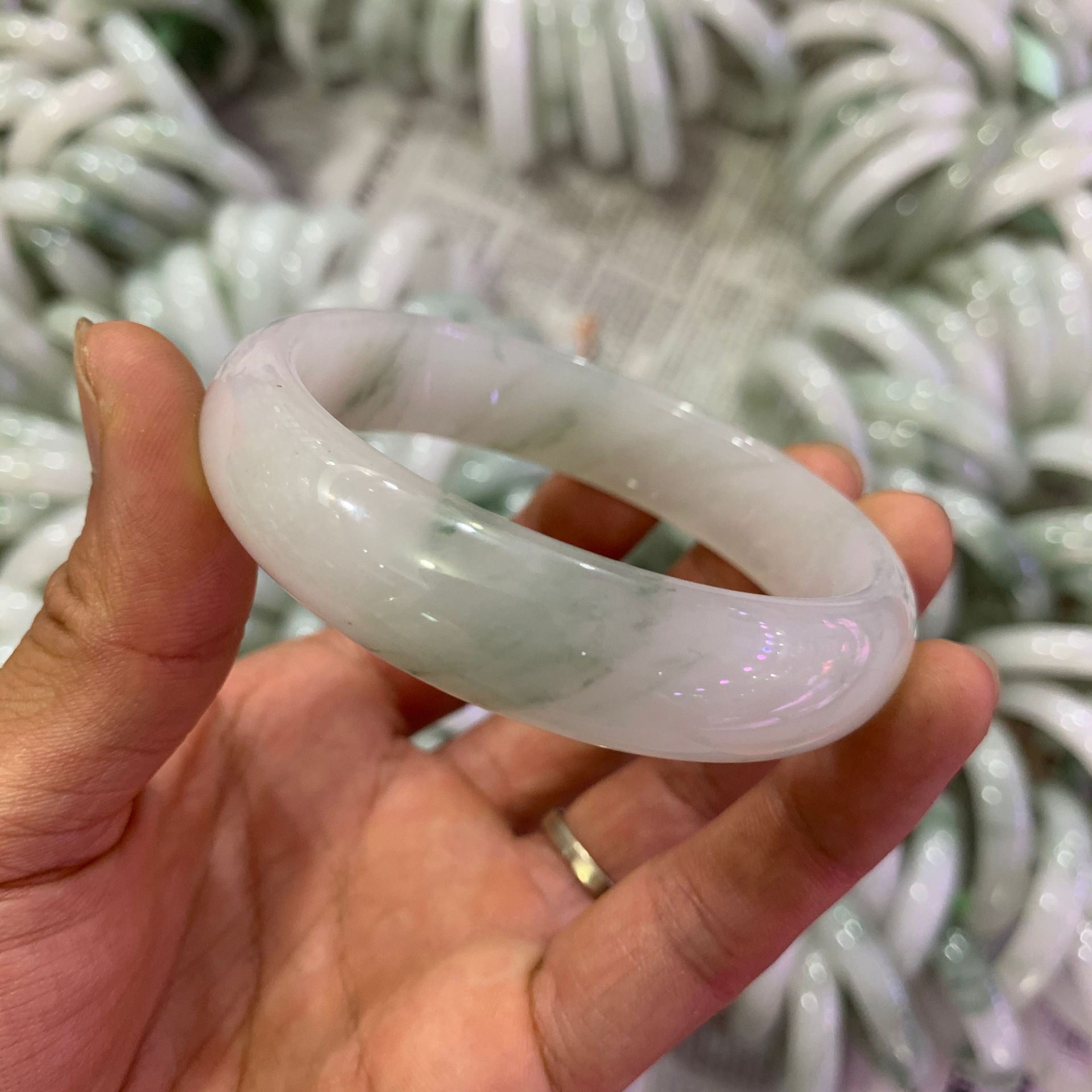 新疆雪域天山翠手镯 金丝玉飘花玉镯翡翠色镯子玉石玉器手镯