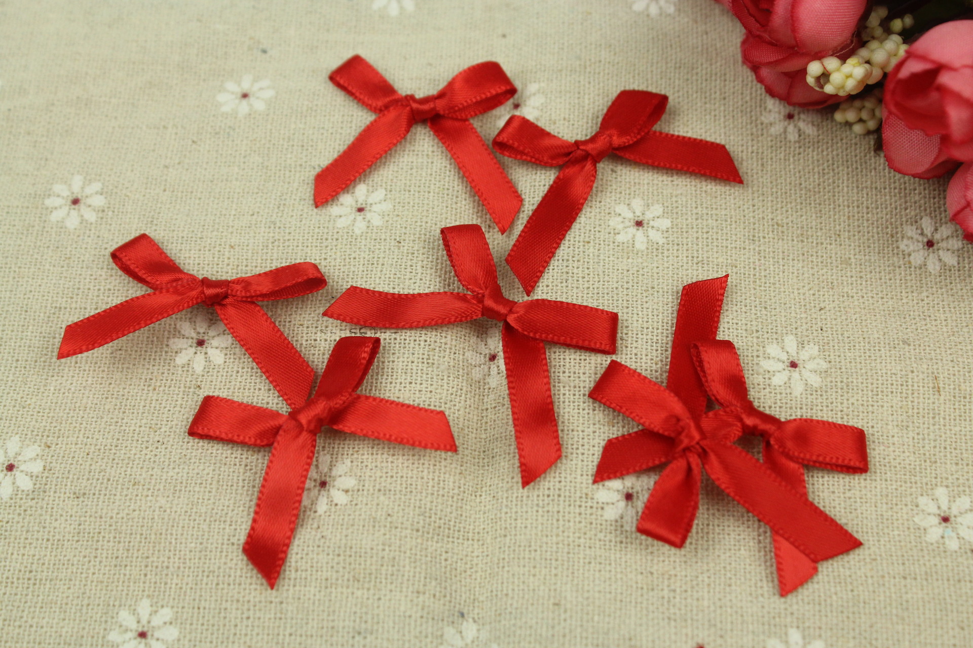 丽翔织带手工缎带蝴蝶结1cm丝带手打蝴蝶结服装辅料大红色蝴蝶结