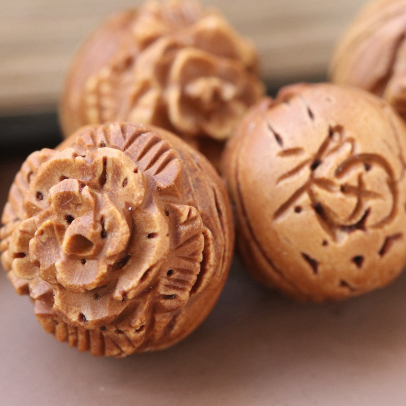 桃核福字花 野生桃核雕刻精品 编制手链配件批发 核雕工艺品批发