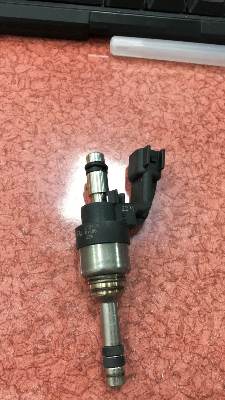 5/l3g发动机喷油嘴喷嘴12644437