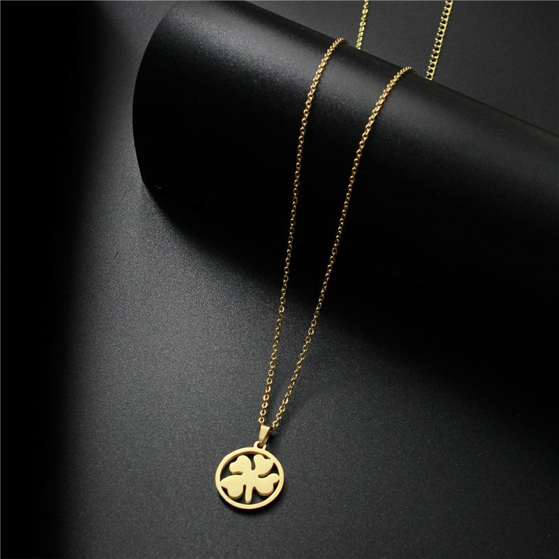 European and American Ornament Simple Glossy Clover Necklace Temperament Wild Titanium Steel Clover Pendant Clavicle Chain Can Be Customized