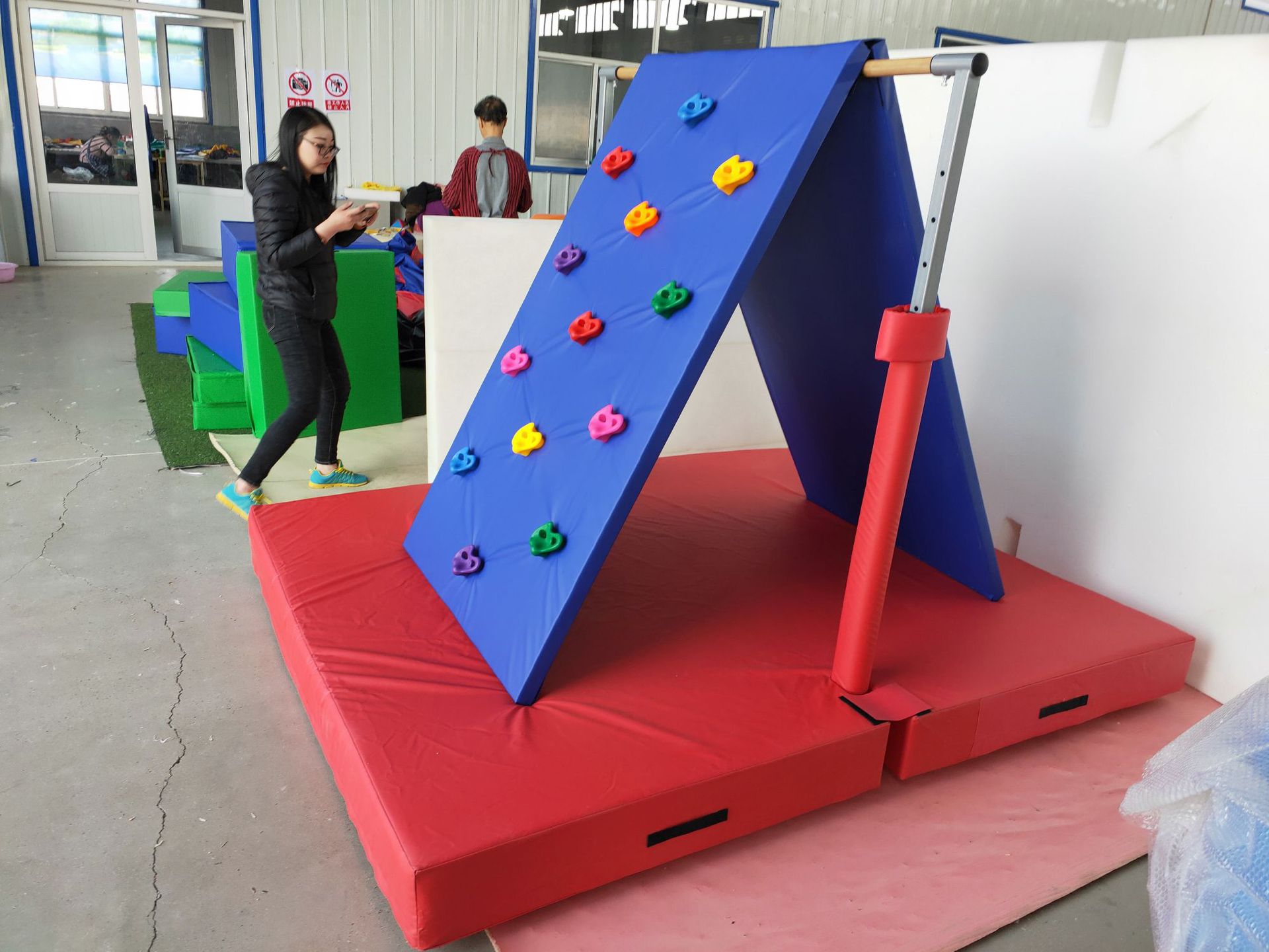 体适能教具感统训练攀爬套装攀岩板小单杠保护垫组合-阿里巴巴