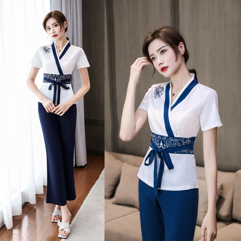 2020新款足浴技师按摩工衣养生美容院绣花工作服短袖显瘦裤装气质