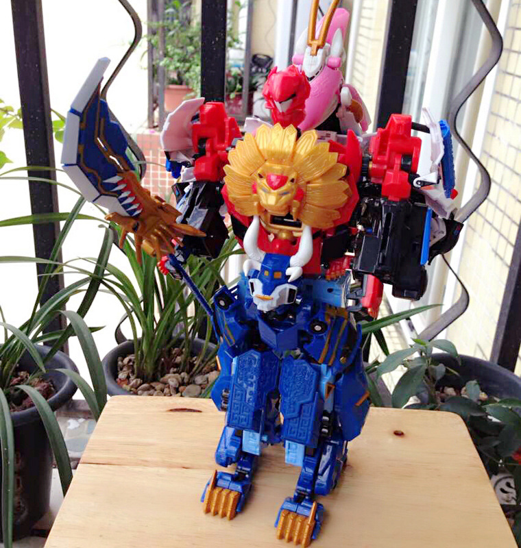 正版包邮 天地神兽2天神地兽金刚玩具合集 之五六合体无限含武器