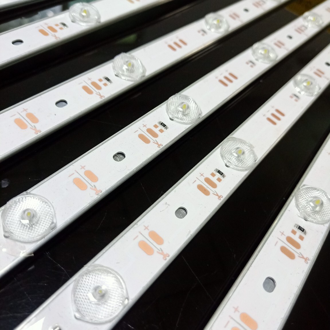 led 灯箱户外背光源12v漫反射卷帘硬灯条软膜天花广告背景