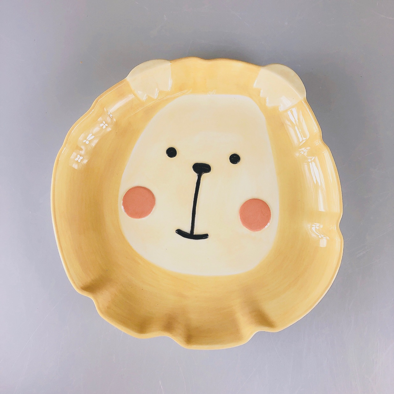 卡通造型盘浮雕手绘釉下彩餐具儿童动物不规则