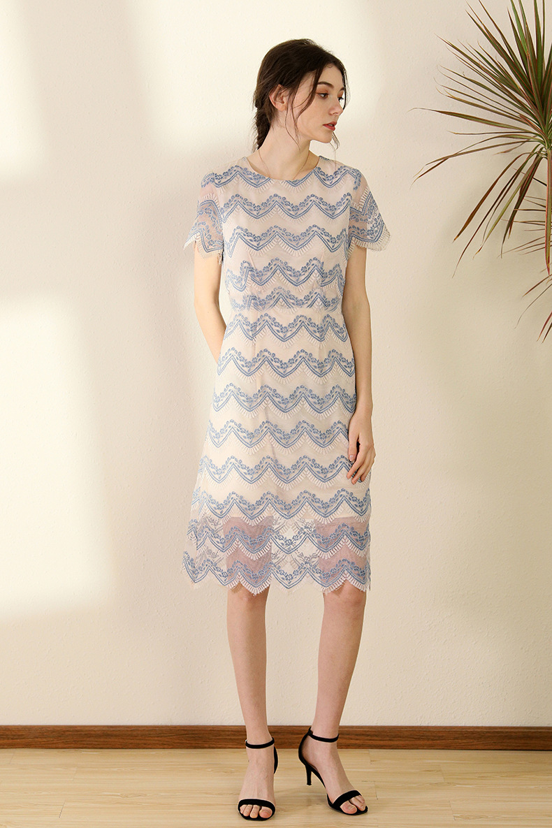 原创蕾丝连衣裙2020春夏新款一件代发波浪花纹修身淑女中长裙子