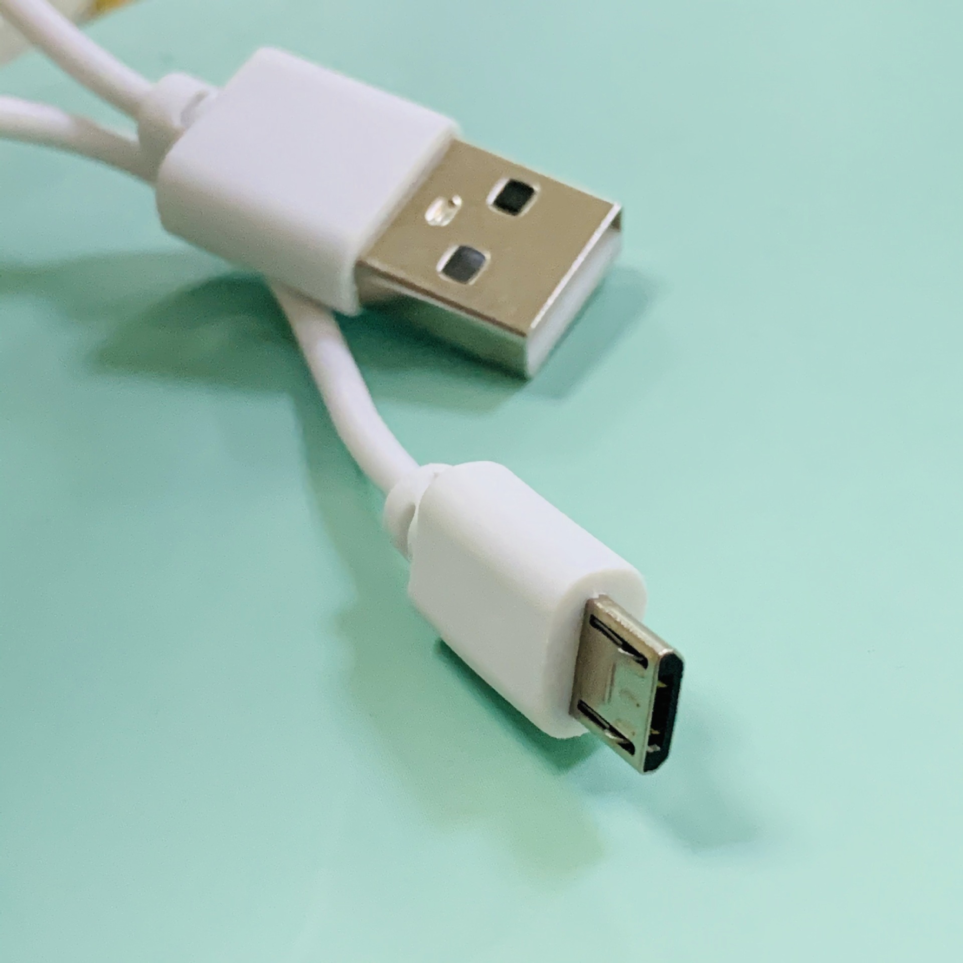 安卓数据线v8安卓micro适用usb配机线蓝牙耳机加湿器补光灯充电线