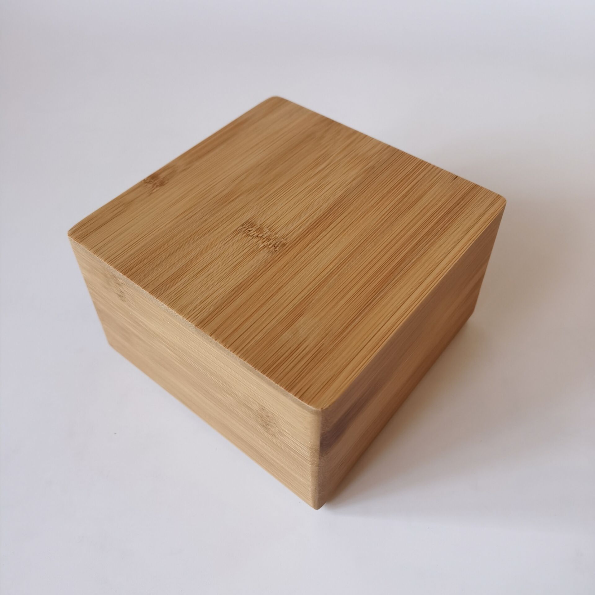 现货包装盒茶饼木盒竹木茶叶盒正方形木盒子实木礼品盒厂家批发