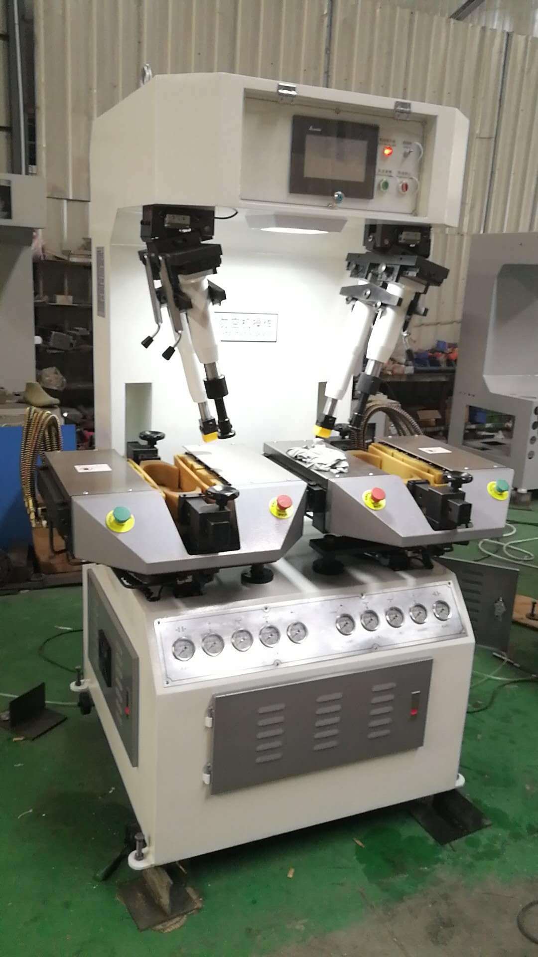 中泰德玛9缸油压压底机全自动化设备制鞋机械设备压合成型鞋机