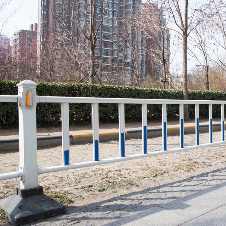 马路护栏市政道路围挡铁栅栏公路围栏网市政护栏