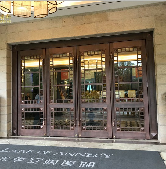 富瑞精典售楼部铜门 四开玻璃铜门仿铜门厂家示范区地产入户铜门