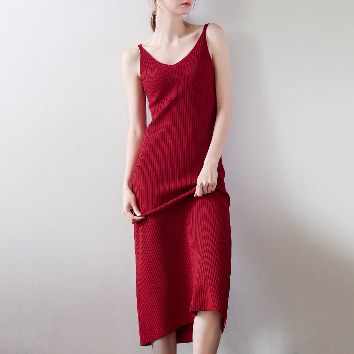 针织毛衣吊带背心连衣裙女修身长裙中长款红色内搭v领打底裙新款
