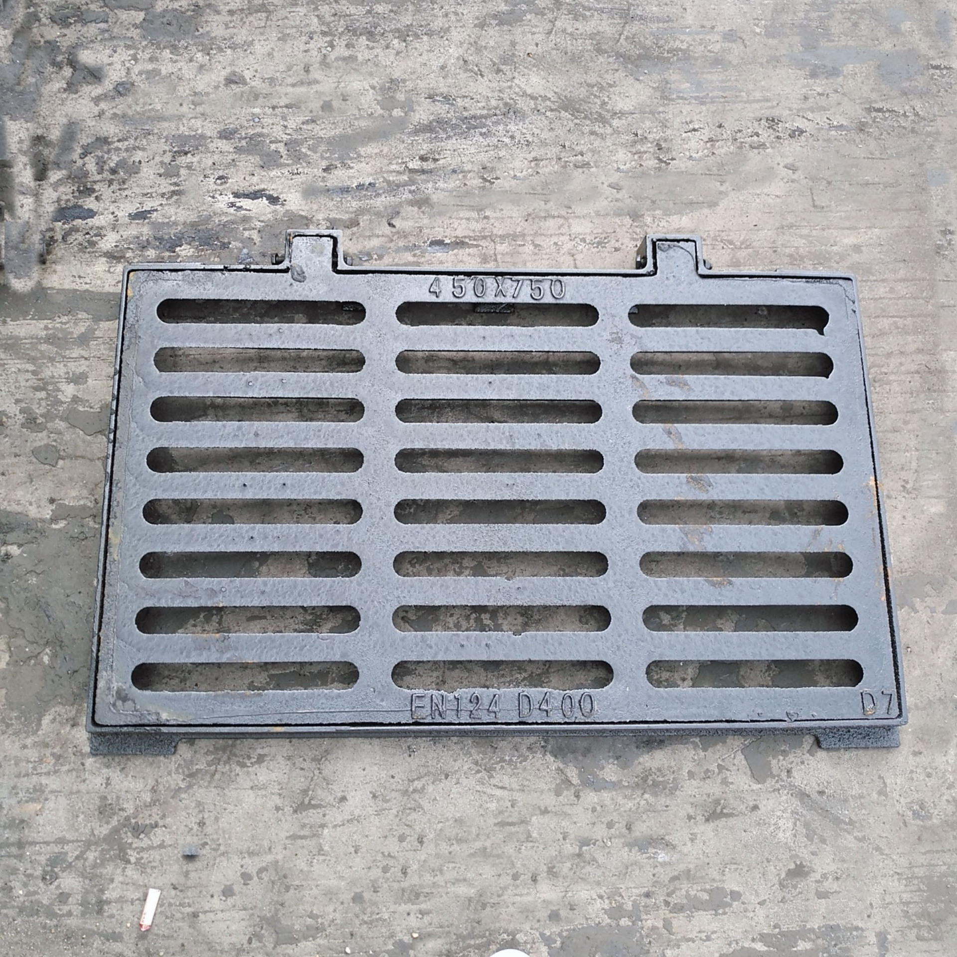 江西鑫宏厂家现货直发450750球墨铸铁水沟箅子轻型雨水口篦子