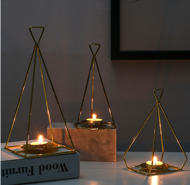 北欧浪漫手提铁艺烛台摆件ins创意简约烛光晚餐道具金属蜡烛台