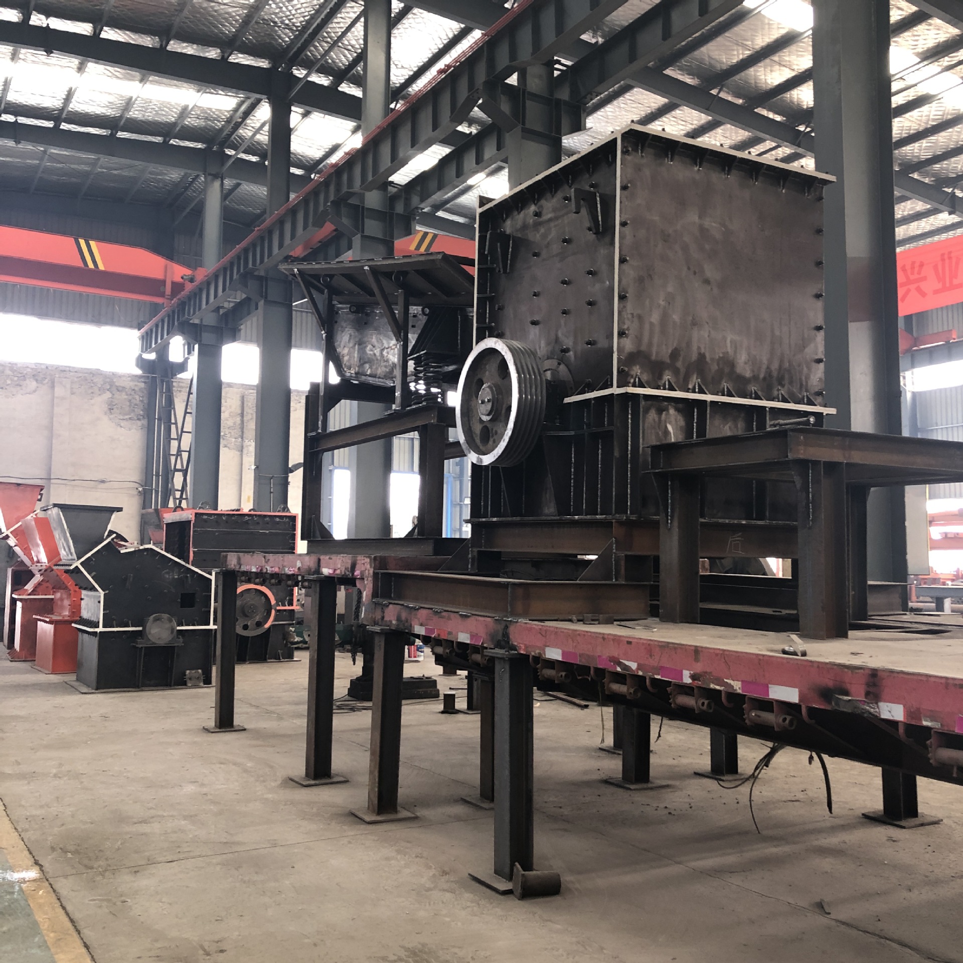 时产70300吨玄武岩砂石生产线移动式矿石线设备制砂全套设备