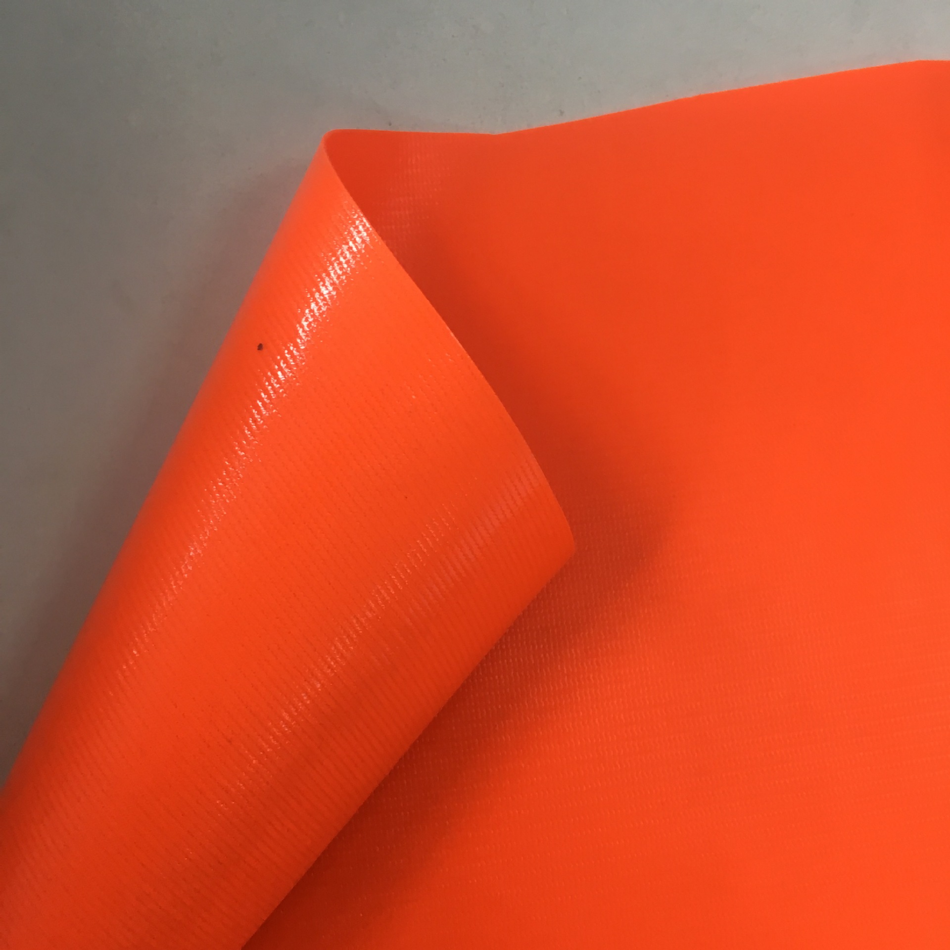 7p符合pah一类标准荧光橙色pvc夹网布旗帜乙烯基涂层面料