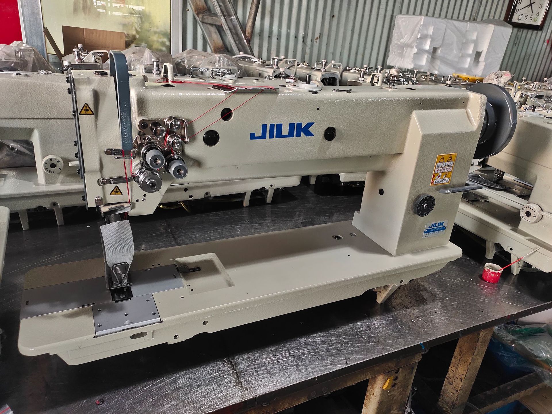 海菱款20618 双针三同步 中厚料同步平缝机 工业缝纫机特价直销