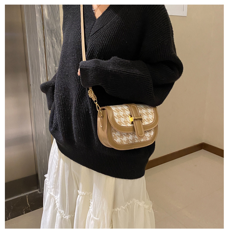 Women's Bag 2020 Autumn and Winter French Style Saddle Bag Fashion Trendy Simple Messenger Bag Fashionable Plaid Shoulder Bag