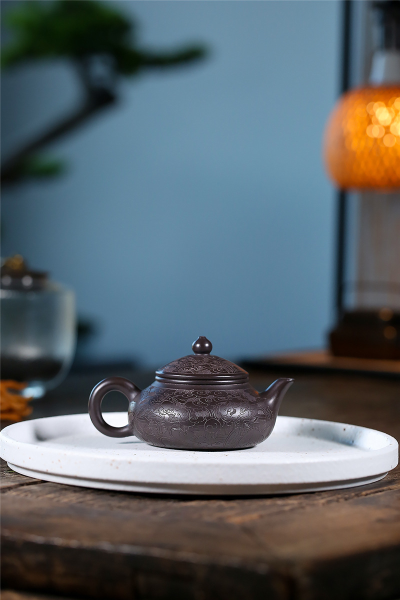 厂家供应宜兴紫砂壶 名家全手工黑料斗笠茶壶手绘泡茶壶网店代销