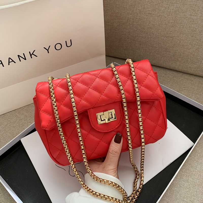 European and American Retro Small Bags Women's 2023 New All-Matching Ins Fashion Pearl Shoulder Bag Rhombus Chain Bag