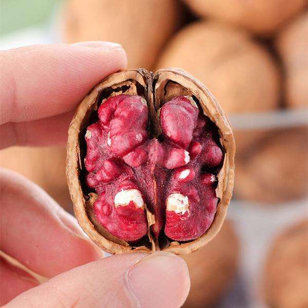 云南薄壳山核桃美国红皮500g红仁红 红心紫衣红衣核桃脆皮核桃.
