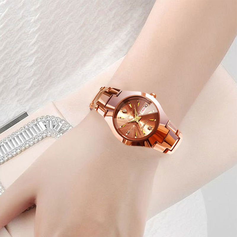 2万个相似笑脸护士挂表护士用品另有护士服白大褂护士裤简约胸怀表