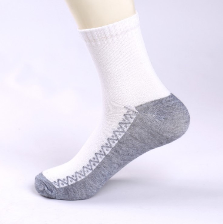 跑江湖袜子男士中筒涤棉袜加厚阴阳袜涤棉袜子赠品袜厂家直接批发