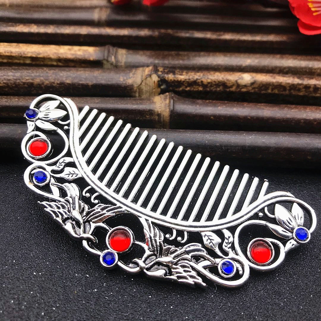 地摊景区热卖高档镀银核子时尚精美节日银梳子礼品流行合金银梳子