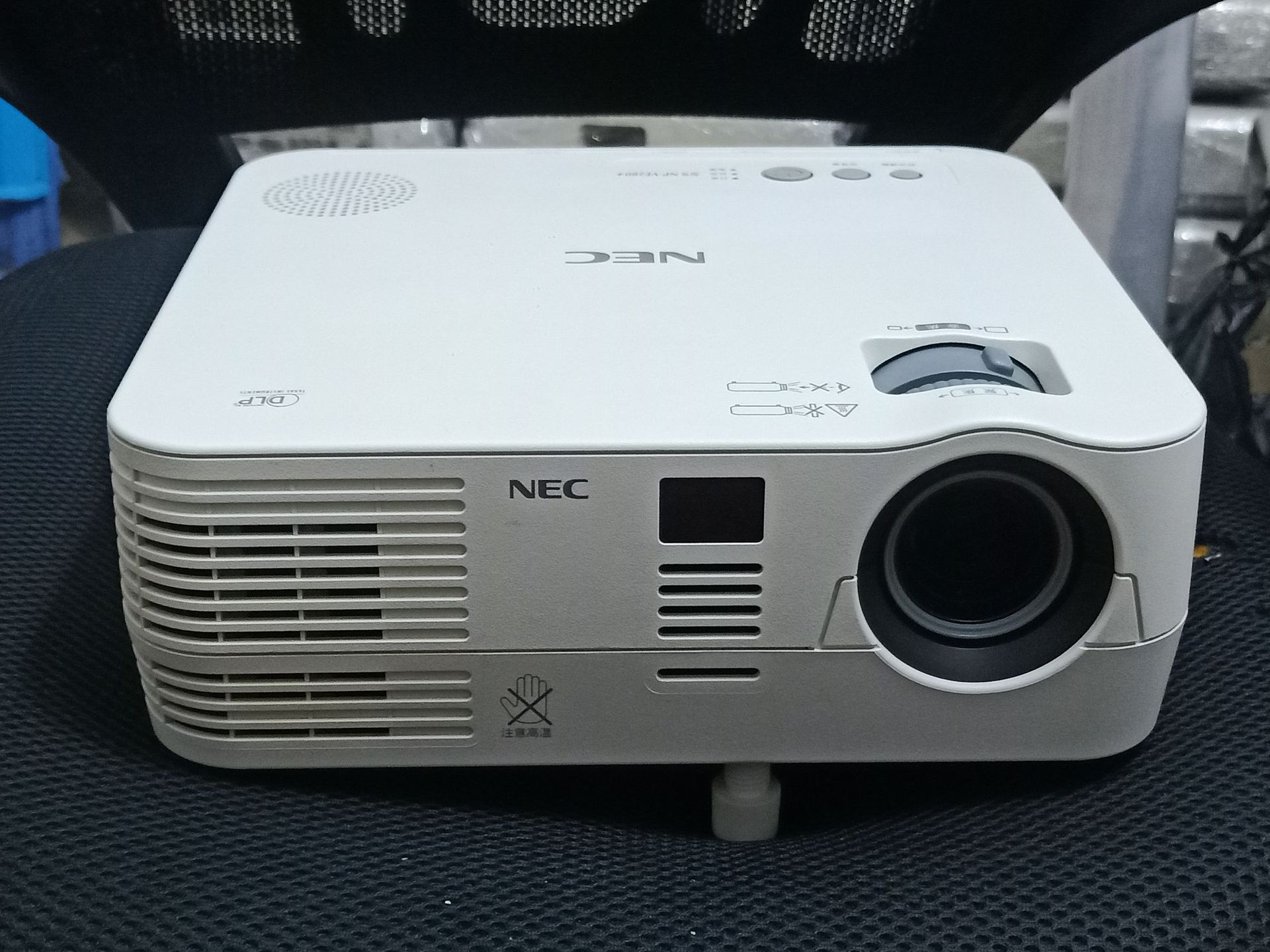 nec高清投影仪 便携耐用商务办公培训投影机 支持1080p家用投影仪