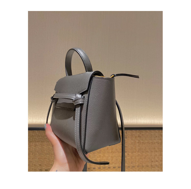 工厂批发斜挎小包潮pico鲶鱼包单肩手提真皮女包翅膀包鲶鱼包mini