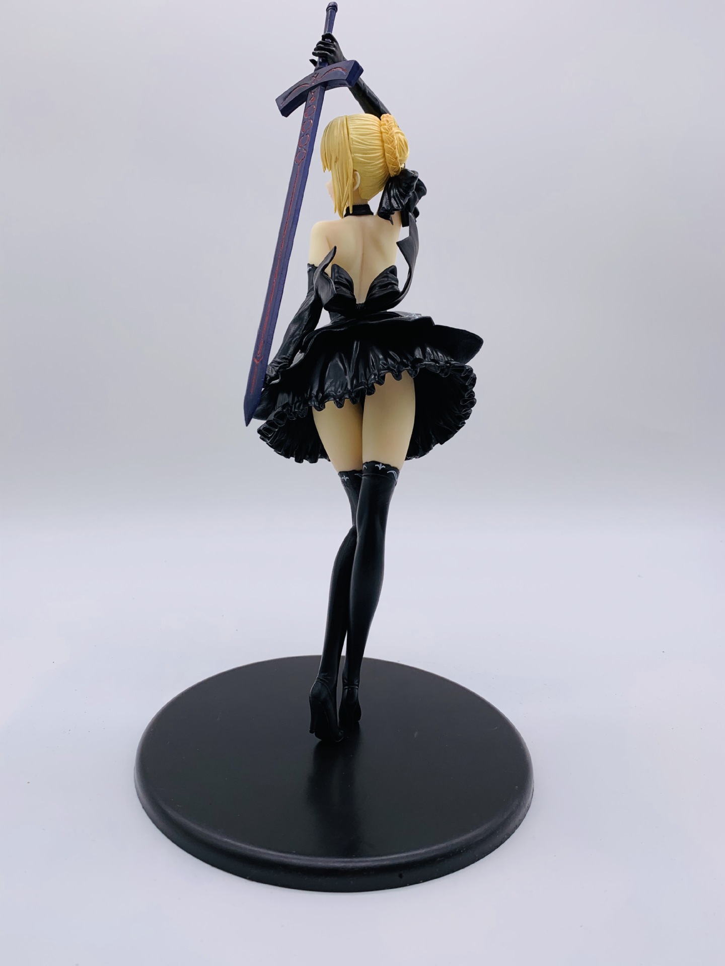 命运之夜黑礼服塞巴saber fate night盒装手办公仔摆件模型