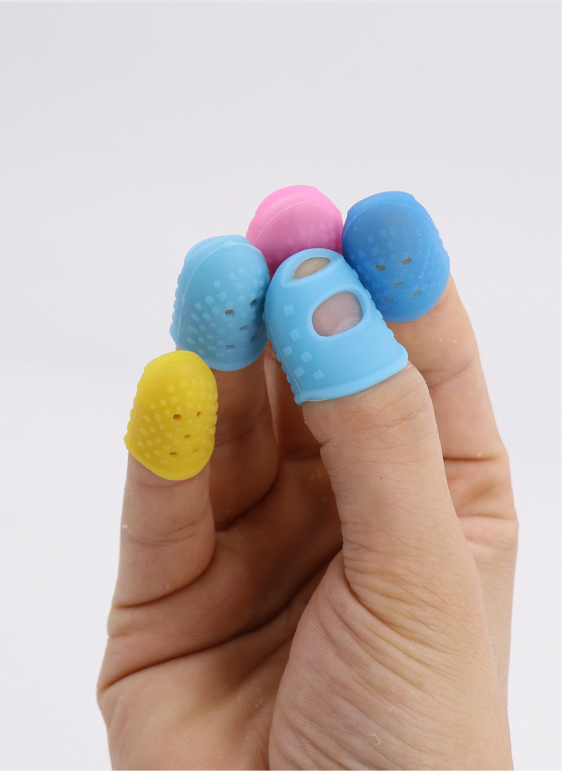 神器护手指套翻书套翻页护工作指护伤手指防痛保护套指甲硅胶指套