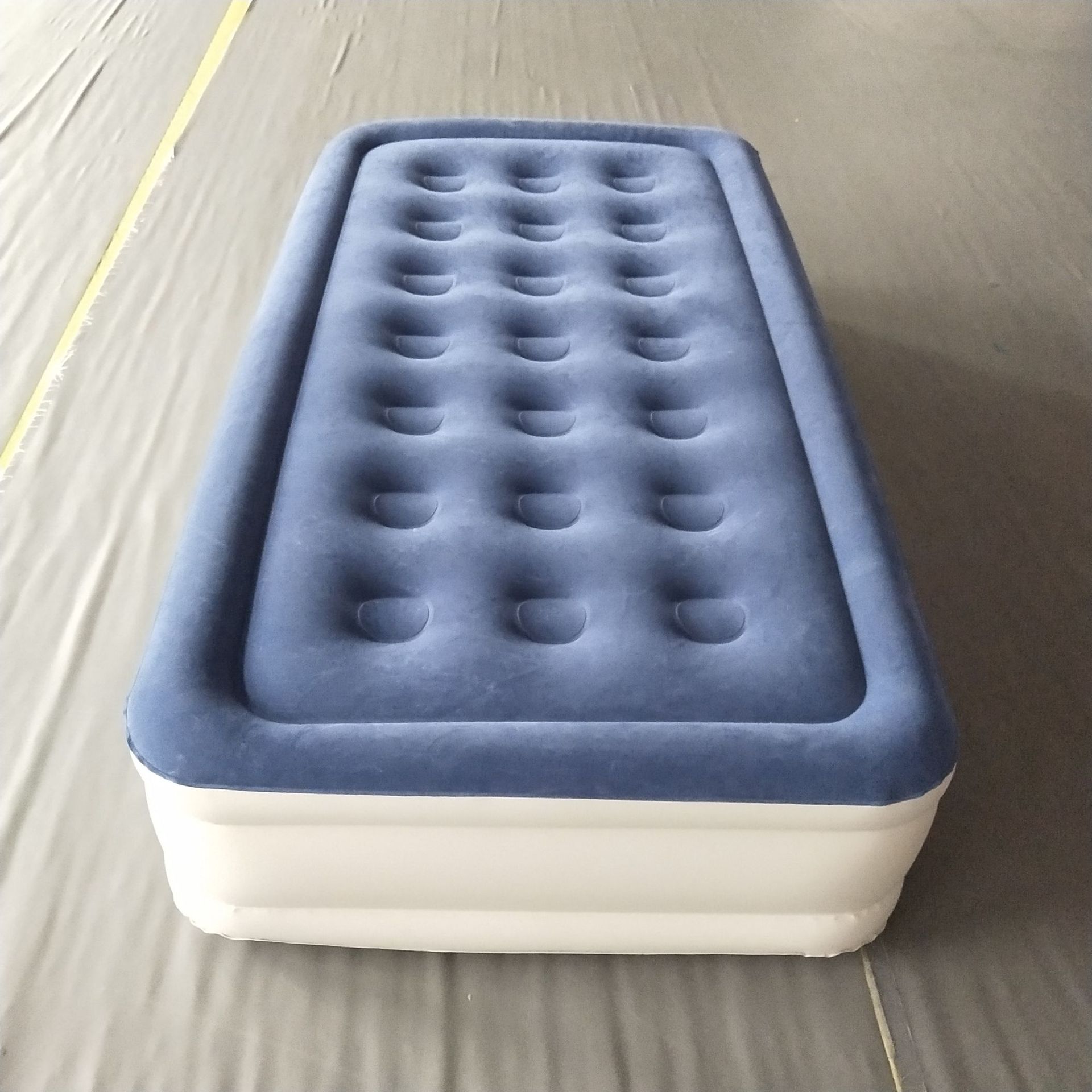 工厂降价处理充气床垫pvc植绒单人充气床加高加厚耐磨家用气垫床