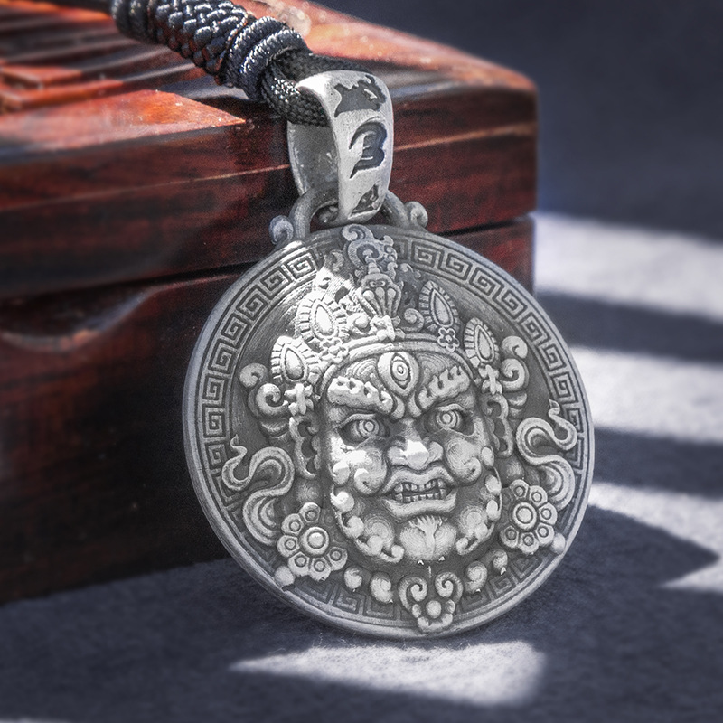 足银s999本命佛吊坠足银三眼智慧佛银挂饰原创手工佛牌诚招代理