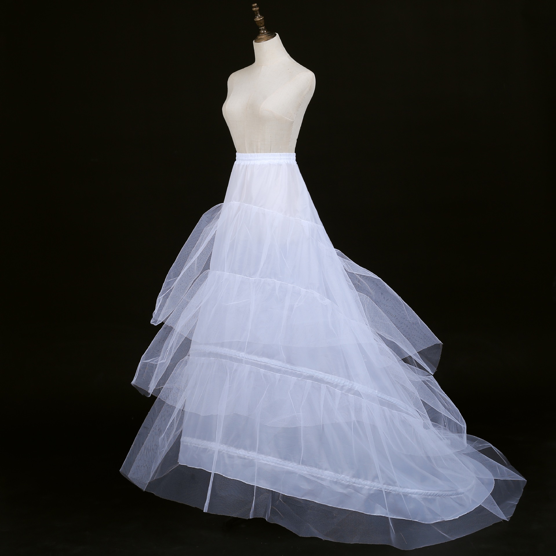 长/袖长/婚纱礼服款式/流行元素日韩婚纱礼服摆型小拖尾适用场景婚庆