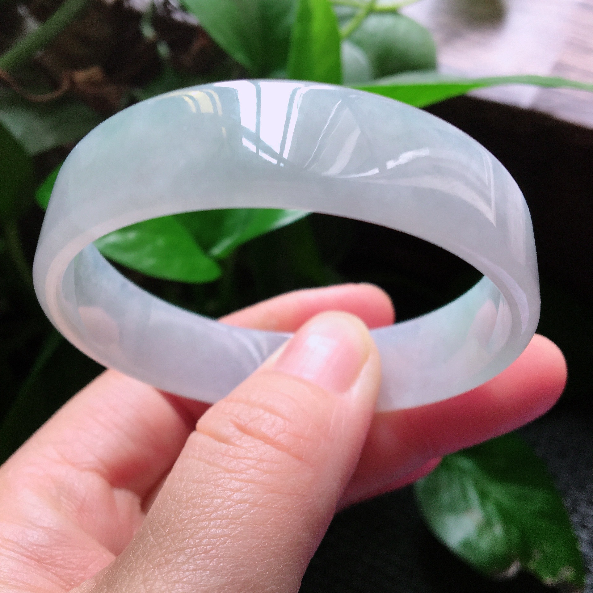 中福翡翠手镯小圈口薄款天然捡漏自然光拍照女士平洲玉镯女