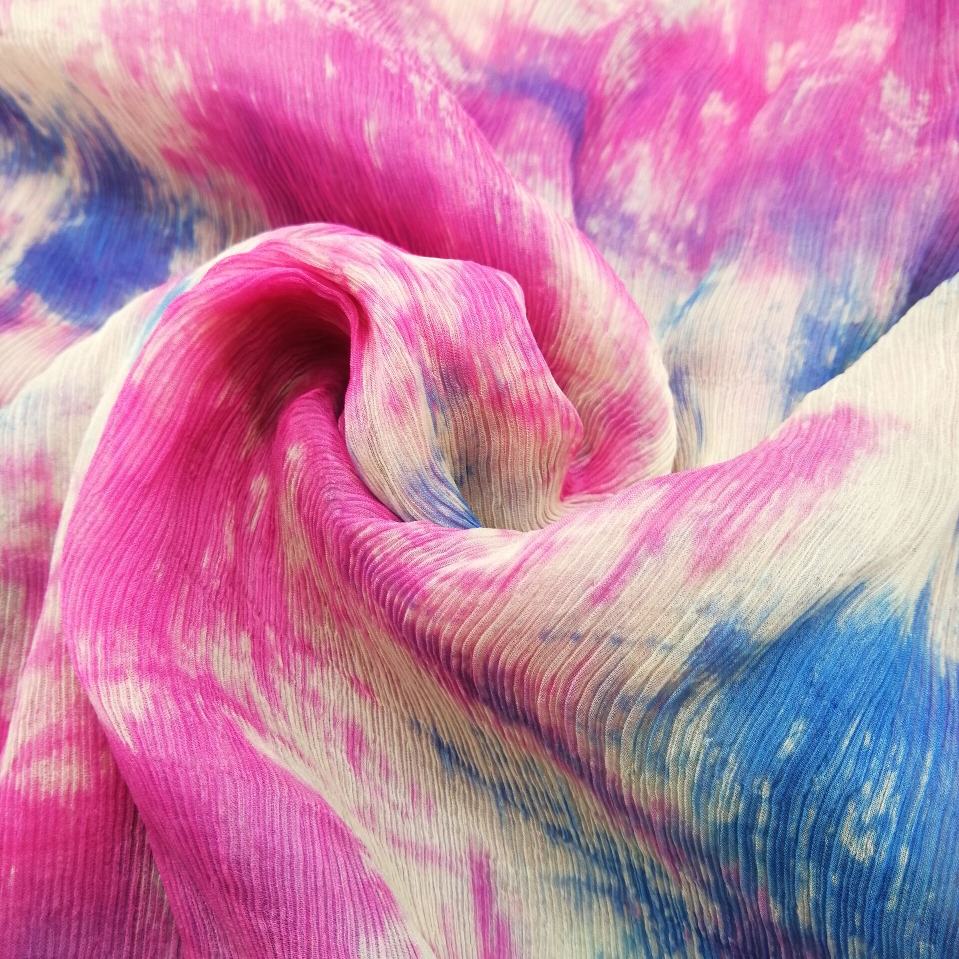 聚世真丝顺纡绉真丝轧染面料夏季连衣裙高端服装面料布料