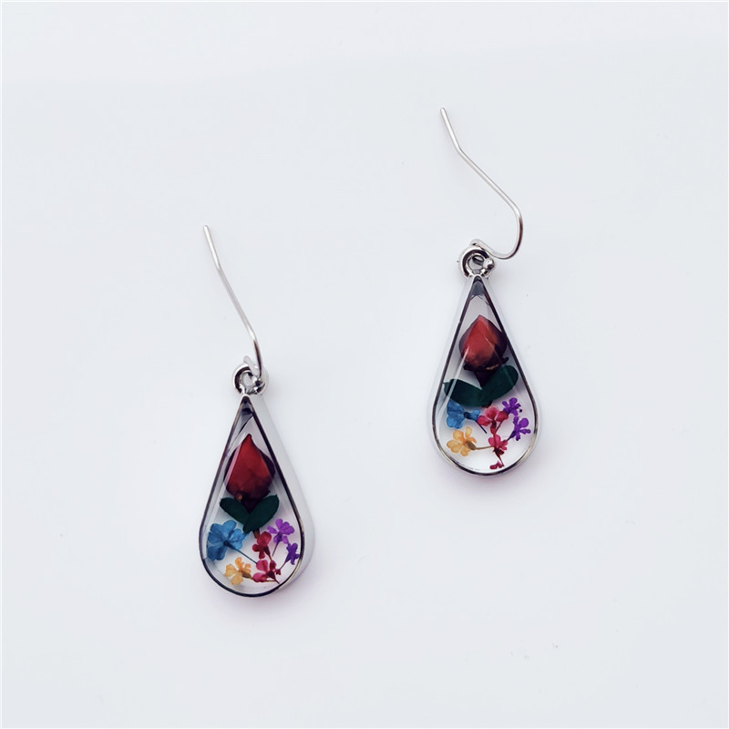 Wish Foreign Trade Hot Sale European and American Drop-Shaped Rose Dried Flower Earrings Yiwu Small Jewelry Resin Flower Earrings Wholesale