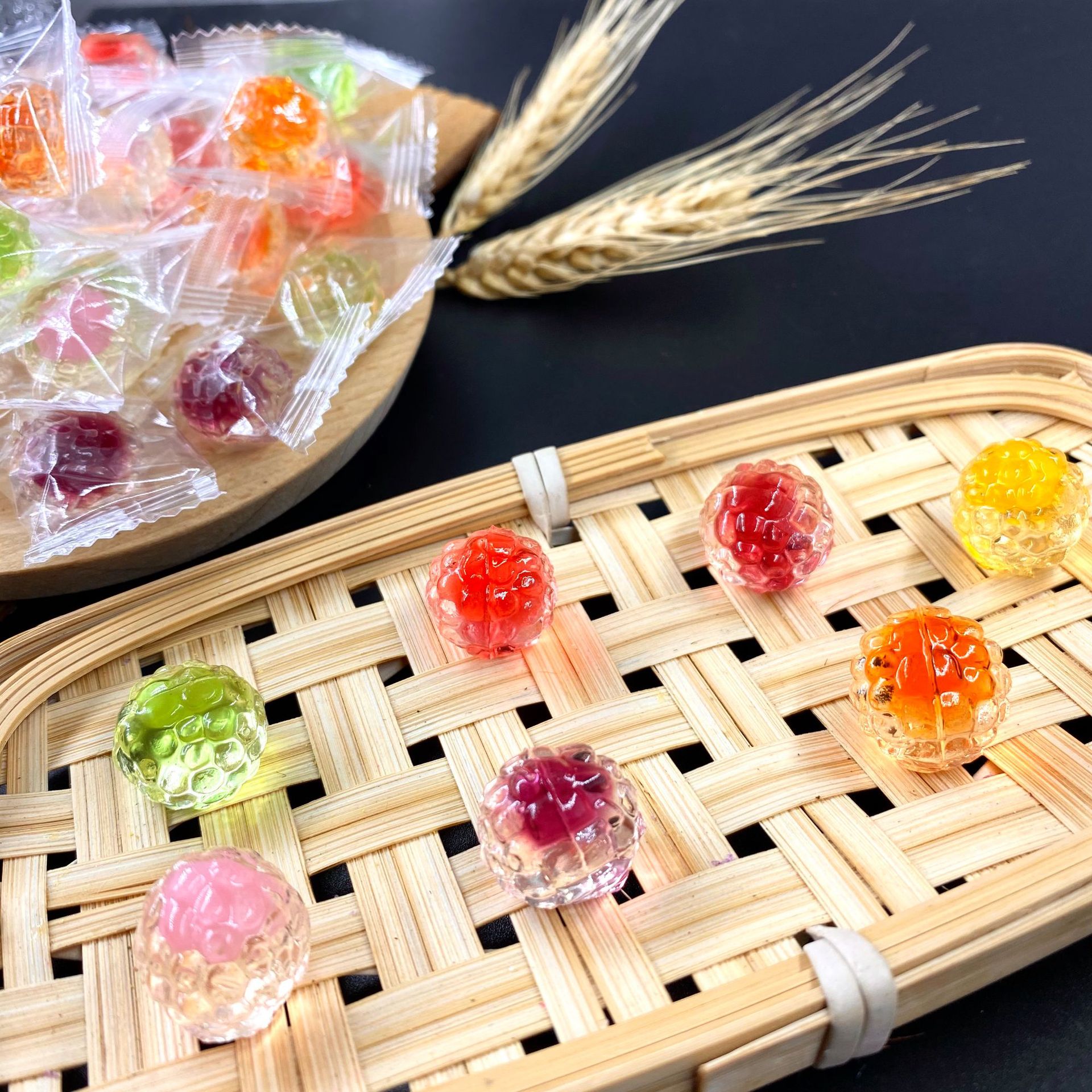 爆浆夹心果汁软糖网红零食水果流心糖芒果水晶多口味休闲零食批发