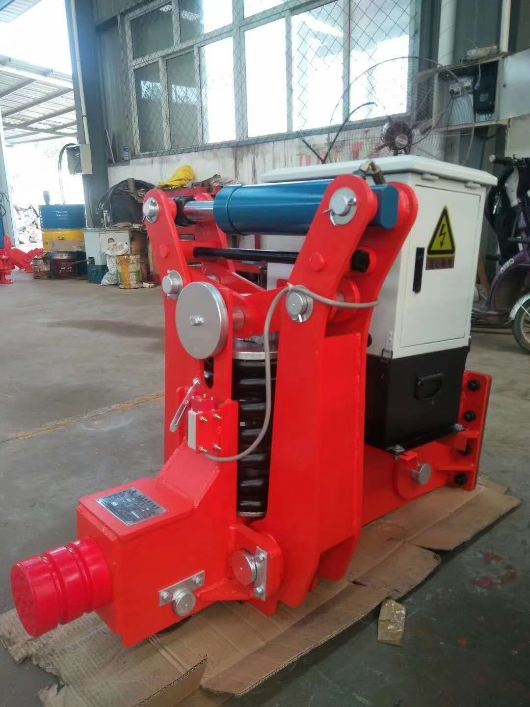 龙门吊液压夹轨器50t100t起重机用hytj120型自动液压夹轨器